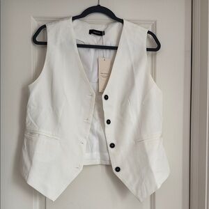 Dokotoo Ivory Buttoned Vest